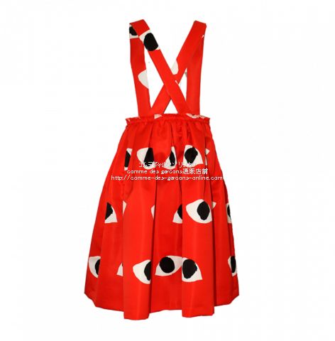 Ikko 目玉の赤いワンピース衣装が可愛い ブランド名や値段は 就活 プラス